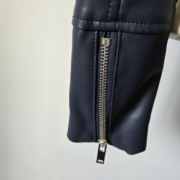 WILLI SMITH Navy Faux Leather Fitted Moto Jacket. Size Small - Picture 9 of 16